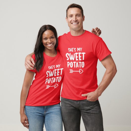 Ze is mijn zoete Valentijnse aardappel die overeen T-shirt (Unisex)