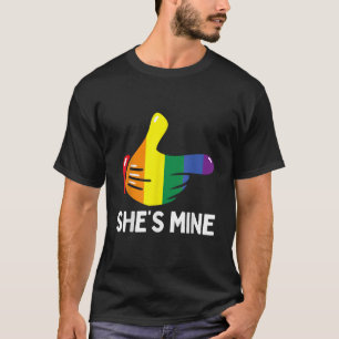 Ze is Mine Rainbow Flag Lesbische Pride LGBTQ Matc T-shirt