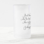 Ze is misschien klein, maar ze is hevig. Shakespea Matglas Bierpul (Center)