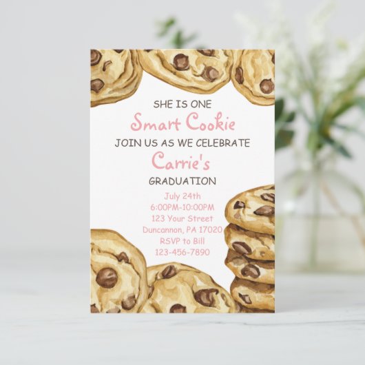 Ze is One Smart Cookie Afstuderen Invitation Kaart (Staand voorkant)