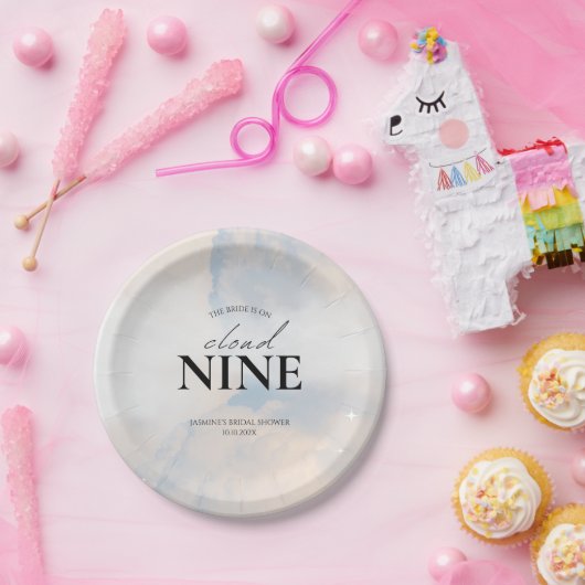 Ze is op cloud 9 Vrijgezellenfeest droompastael Sk Papieren Bordje (Feest)