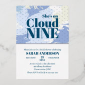 Ze is op Cloud Nine Bold Bling Vrijgezellenfeest Folie Uitnodiging (Voorkant)