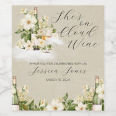 Ze is op Cloud Wine Bruidsmeisjesfeest Uitnodiging Wijn Etiket (Enkel label)