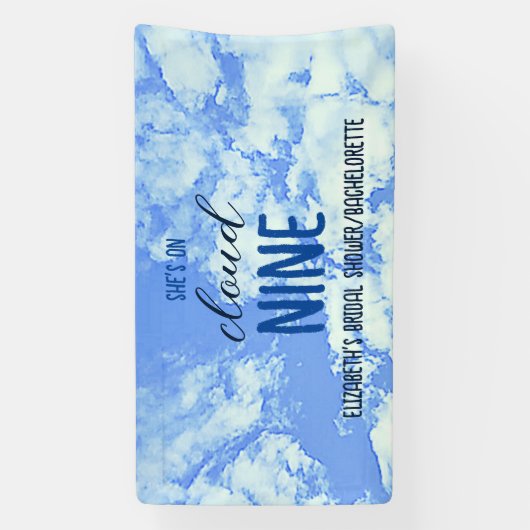 Ze is op de cloud negen! Vrijgezellenfeest/Bachelo Spandoek (Verticaal)