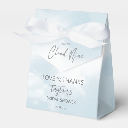 Ze is op de cloud van negen vrijgezellenfeesten bedankdoosjes (Voorkant Zijde)