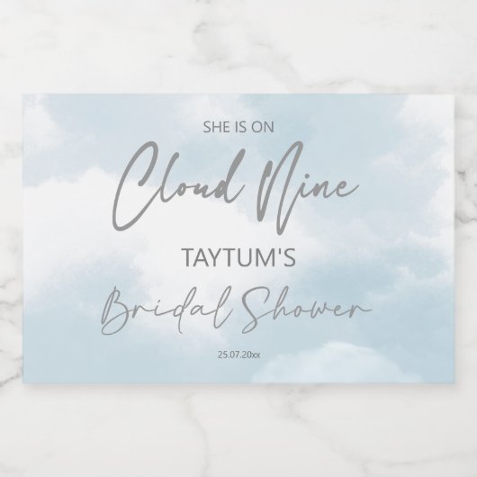 Ze is op de cloud van negen vrijgezellenfeesten sparkling wijnetiket (Enkel label)