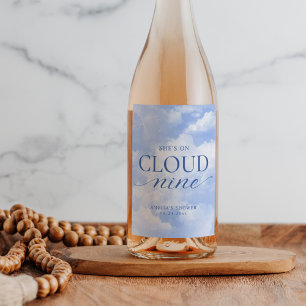 Ze is op wolk negen blauw bruids douche wijn etiket