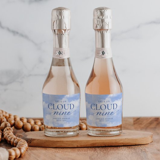 Ze is op wolk negen blauwe bruids douche sparkling wijnetiket