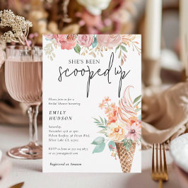 Ze is opgeslokt in de Bridal Shower-uitnodiging Kaart