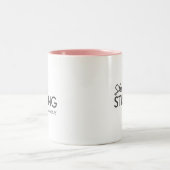 Ze is sterk | Proverbs 31:25 Christelijk geloof Tweekleurige Koffiemok (Center)