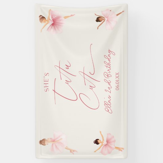 Ze is Tutu Schattigee Roze Ballerina 2e verjaardag Spandoek (Verticaal)