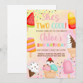 Ze is twee coole 2e verjaardagsuitnodiging. kaart (Voorkant / Achterkant)