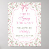 Ze is Tying the Knot Bow Vrijgezellenfeest Welkom Poster (Voorkant)