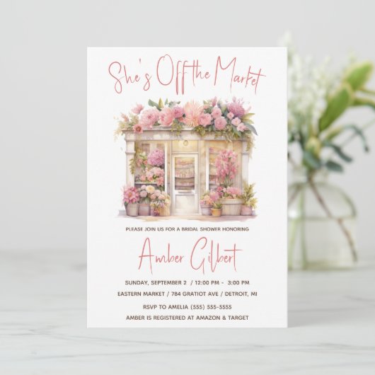 Ze is van de markt Bridal Shower uitnodiging (Staand voorkant)