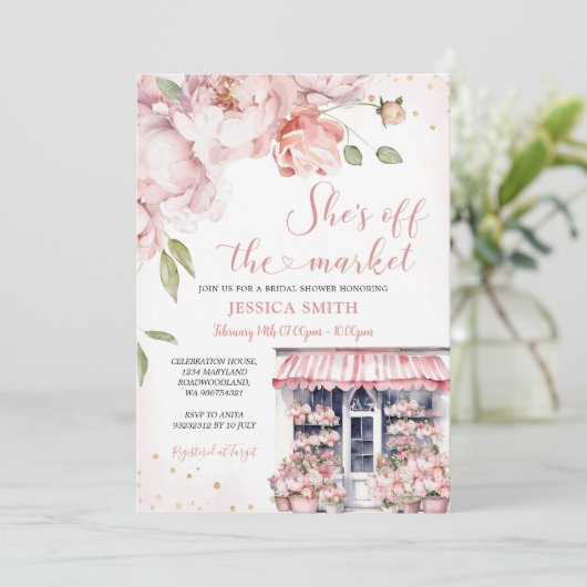 Ze is van de markt Pink Flowers Vrijgezellenfeest Kaart (Staand voorkant)