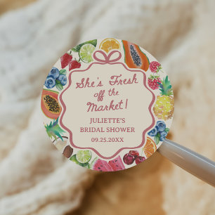 Ze is vers van de markt Fruit Bruidsdouche Ronde Sticker