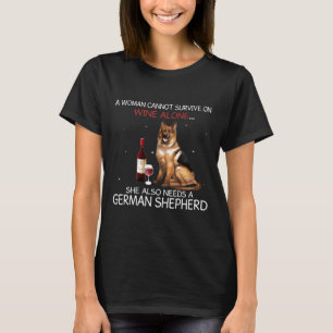 Ze kan niet overleven met wijn en heeft ook Duitse T-shirt