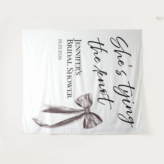 Ze knoopt de knoop door | Vrijgezellenfeest achter Wandkleed (Voorkant (horizontaal))