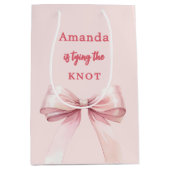 Ze knoopt de knoop Roze Bruidsdouche Medium Cadeauzakje (Voorkant)