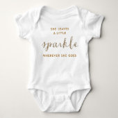 Ze laat een klein Sparkle™ Baby Shirt achter (Voorkant)