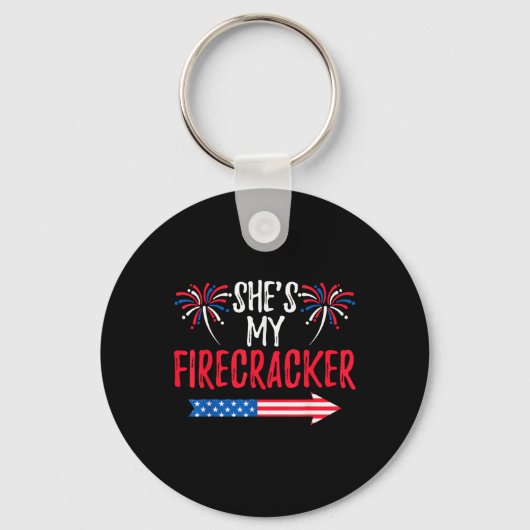 Ze mijn Firecracker 4 juli USA Patriotic Coup Sleutelhanger (Voorkant)