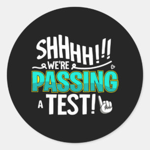 Ze pingen een test dag leraar student ronde sticker