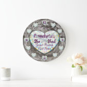 Ze schopte zich met diamanten en klokhuis. grote klok (Huis)