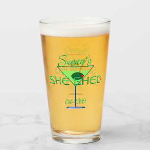 Ze schuurt kroeg pint bier glazen drinkware