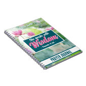 Ze spreekt met Wijsheid Verse Bloemen Custom Journ Notitieboek (Rechterzijde)
