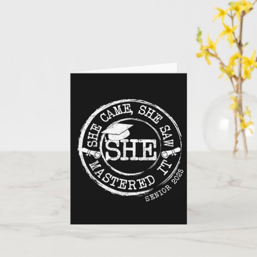 Ze studeerde af aan het Masters Degree Afstuderen  Kaart (Gele Bloem)