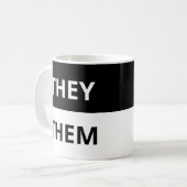 Ze/Them Pronouns Black & White Classic Mok (Voorkant links)