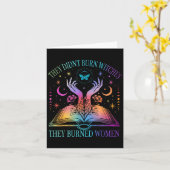 Ze verbrandden geen heksen, ze verbrandden heksen kaart (Gele Bloem)