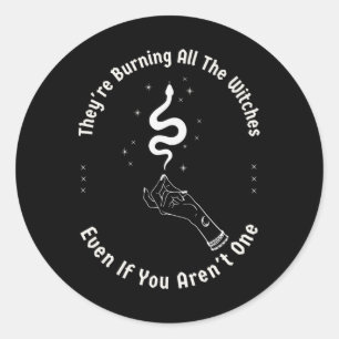 Ze verbranden alle heksen Halloween skelet Ronde Sticker