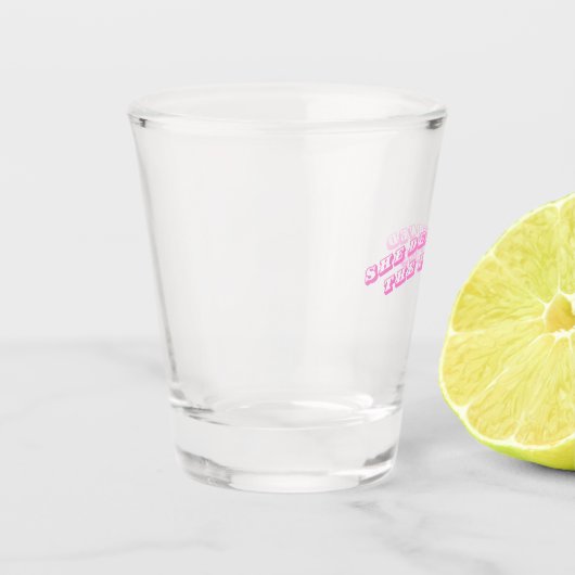 Ze verdiende de portemonnee shot glas (Links)