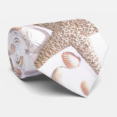 Ze verkoopt zeeschelpen stropdas (Opgerold)