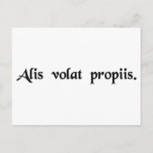 Ze vliegt met haar eigen vleugels briefkaart (Voorkant)