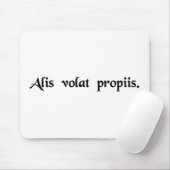 Ze vliegt met haar eigen vleugels muismat (Met muis)