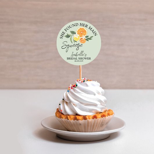 Ze vond haar belangrijkste knijp- bruidsshowergroe ronde sticker