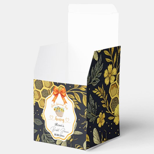 Ze vond haar bruidsfeest Honey  Bedankdoosjes (Geopend)