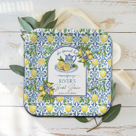 Ze vond haar bruidsfeest met hoofddruk papieren bordje