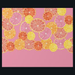 Ze vond haar bruidsmeisjes bruiloft feest cadeaupapier<br><div class="desc">Whimsical citrusvruchten in roze,  koraal,  oranje en robijnrode grapefruit kleuren. De handgetekende citrus schijven zijn in een leuk patroon voor een sappige toevoeging aan een kleurrijke bruiloftsshower decoratie.</div>