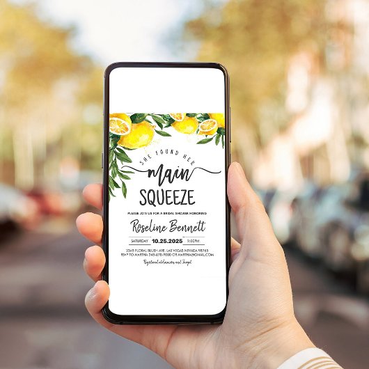 Ze vond haar Vrijgezellenfeest op het hoofdplein Kaart