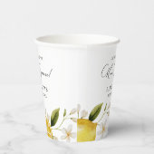 Ze vond haar Vrijgezellenfeest op het hoofdplein Papieren Bekers (Rechts)