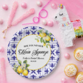 Ze vond haar Vrijgezellenfeest op het hoofdplein Papieren Bordje (Feest)