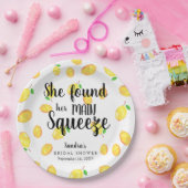 Ze vond haar Vrijgezellenfeest op het hoofdplein Papieren Bordje (Feest)