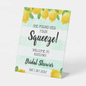 Ze vond haar Vrijgezellenfeest op het hoofdplein Reclamebord Met Voetstuk (Voorkant)