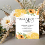 Ze vond Main Squeeze Bridal Shower Uitnodiging<br><div class="desc">Ze vond Main Squeeze Bridal Shower Invitation is gemaakt door szdesign. Vier de bijzondere dag van de aanstaande bruid met onze heerlijke She Found Her Main Squeeze Bridal Shower Invitation. Deze levendige uitnodiging zet de perfecte toon voor een vrolijk en liefdevol vrijgezellenfeest, met charmante perzik en oranje bloemen en levendige...</div>