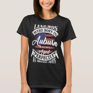 Ze werd geboren in Auburn Maine Original  T-shirt