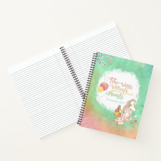 Ze werkt graag met haar handen breien notitieboek (Binnen)