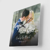 "Ze wonen gelukkig altijd na" Aangepaste foto Vierkante Klok (Hoek)